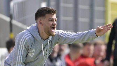 Trainer Niklas Reutelhuber ärgert sich heute noch über die im Hinspiel verlorenen Punkte.  (Foto: Martin Rügner)