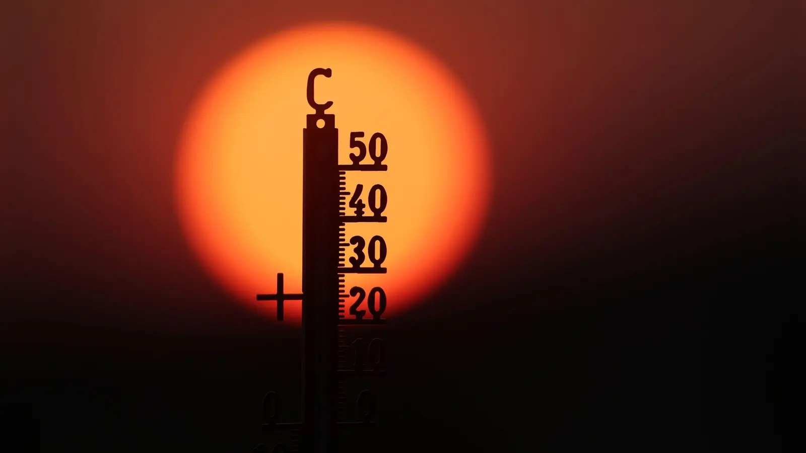 Erneut wurde in Deutschland ein Temperaturrekord erreicht. (Archivbild) (Foto: Thomas Warnack/dpa)